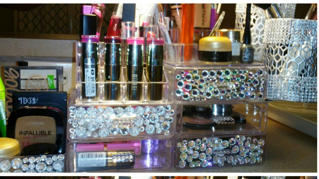 DIY Makeup Organizer Dollar Tree
 Dollar Tree DIY Acrylic Makeup Organizer with Floating