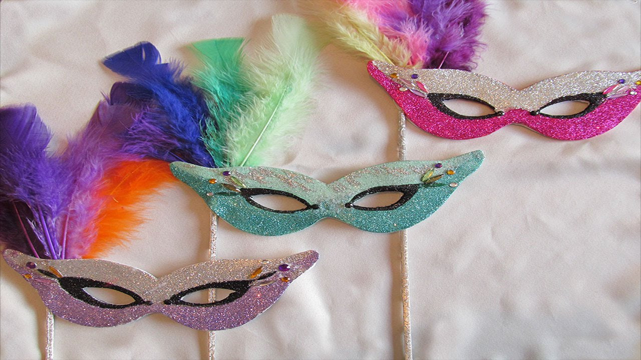 DIY Mardi Gras Masks
 DIY Mardi Gras style ‎masks‬ with Fine Glitter Fast