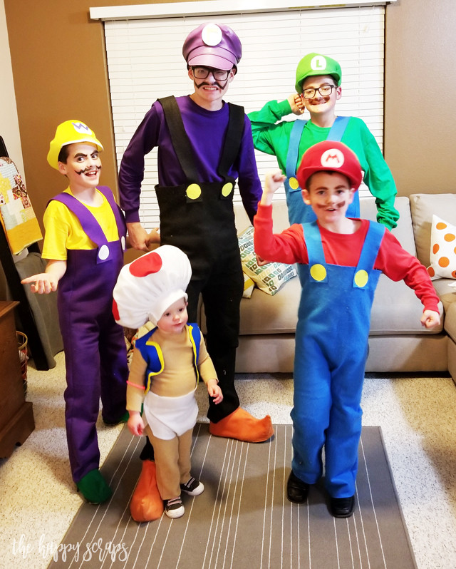 DIY Mario Costume
 DIY Super Mario Brothers Costumes The Happy Scraps