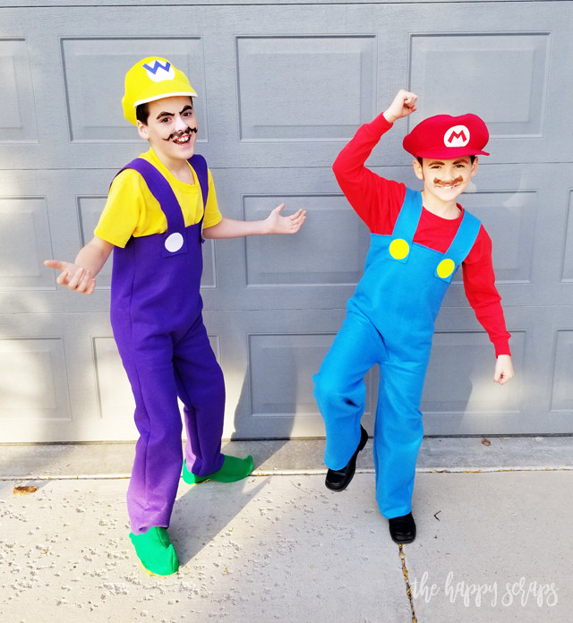 DIY Mario Costume
 DIY Super Mario Brothers Costumes The Happy Scraps