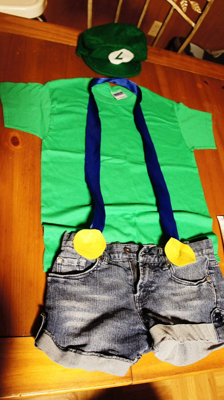 DIY Mario Costume
 DIY Mario & Luigi Costumes