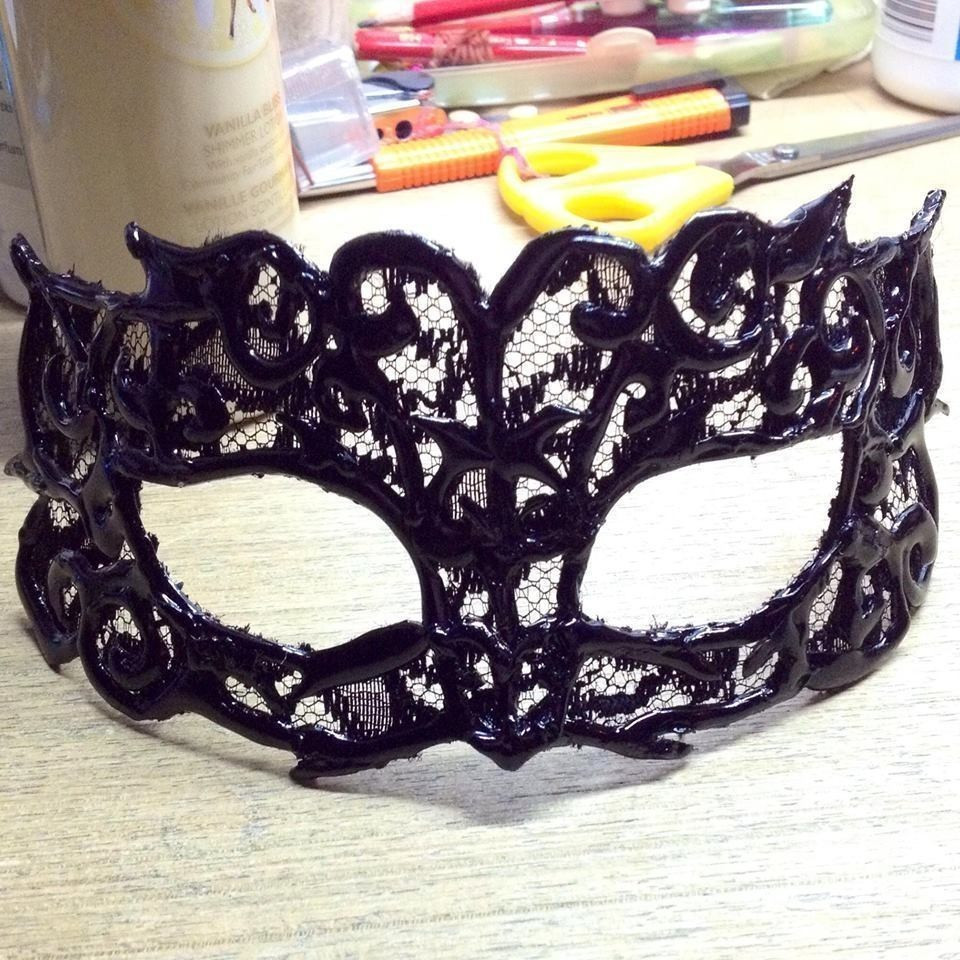 DIY Masquerade Mask
 Diy Lace Masquerade Mask Using Hot Glue · How To Make A