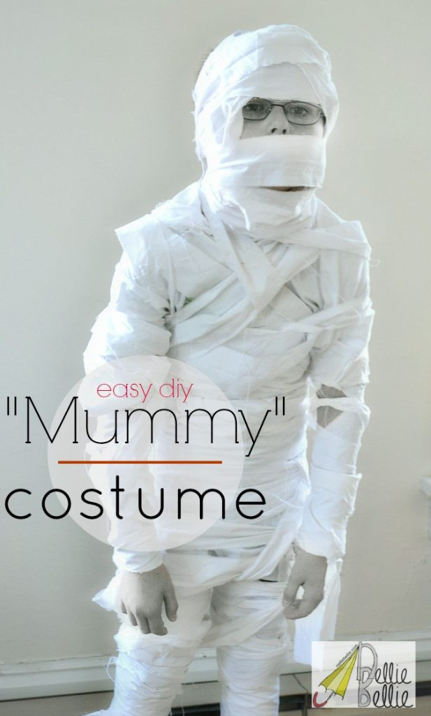 DIY Mummy Costume
 Mummy costume a simple tutorial from NellieBellie