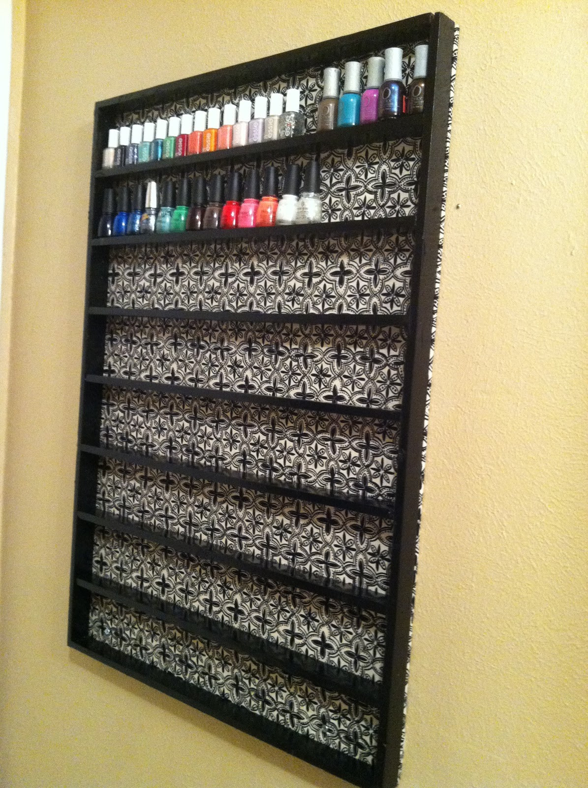 DIY Nail Rack
 DIY Nail Polish Rack