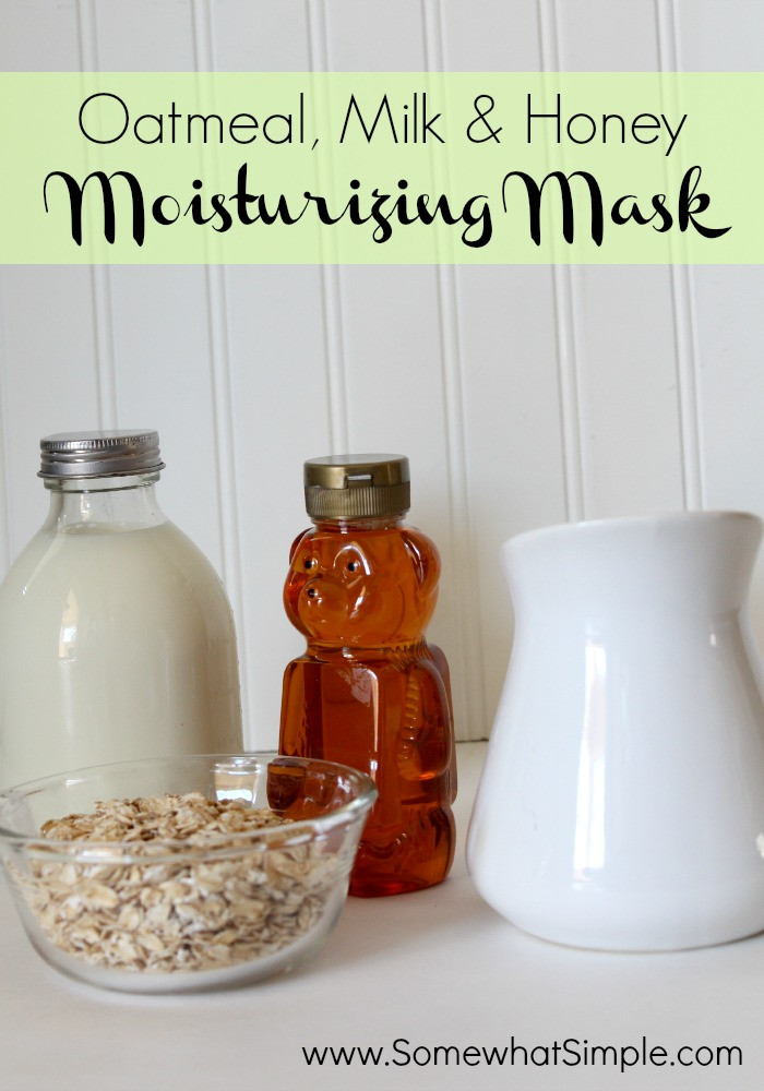 DIY Oatmeal Mask
 DIY Face Masks for Dry Skin theFashionSpot