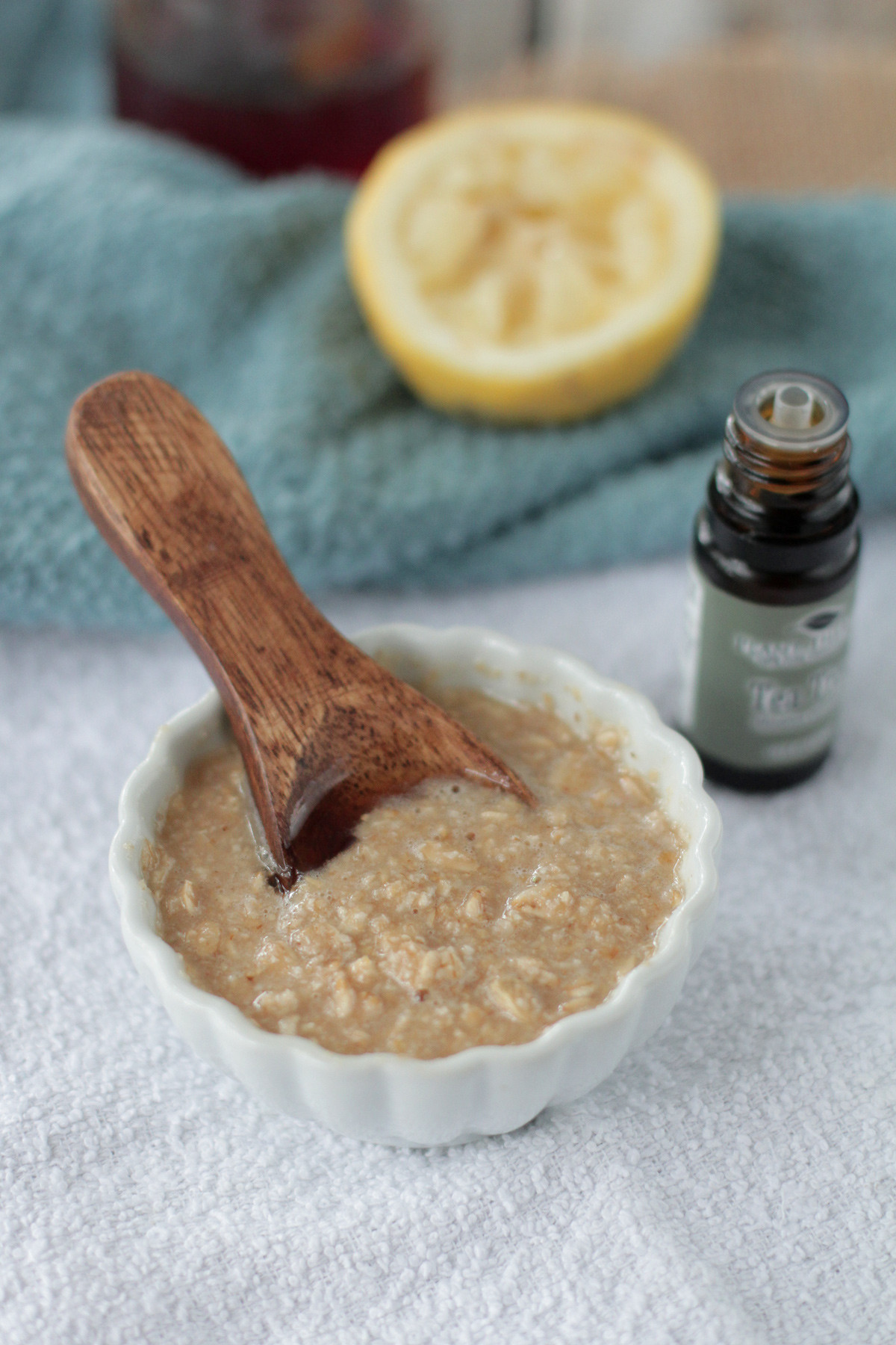 DIY Oatmeal Mask
 Homemade Honey Oatmeal Acne Mask Live Simply