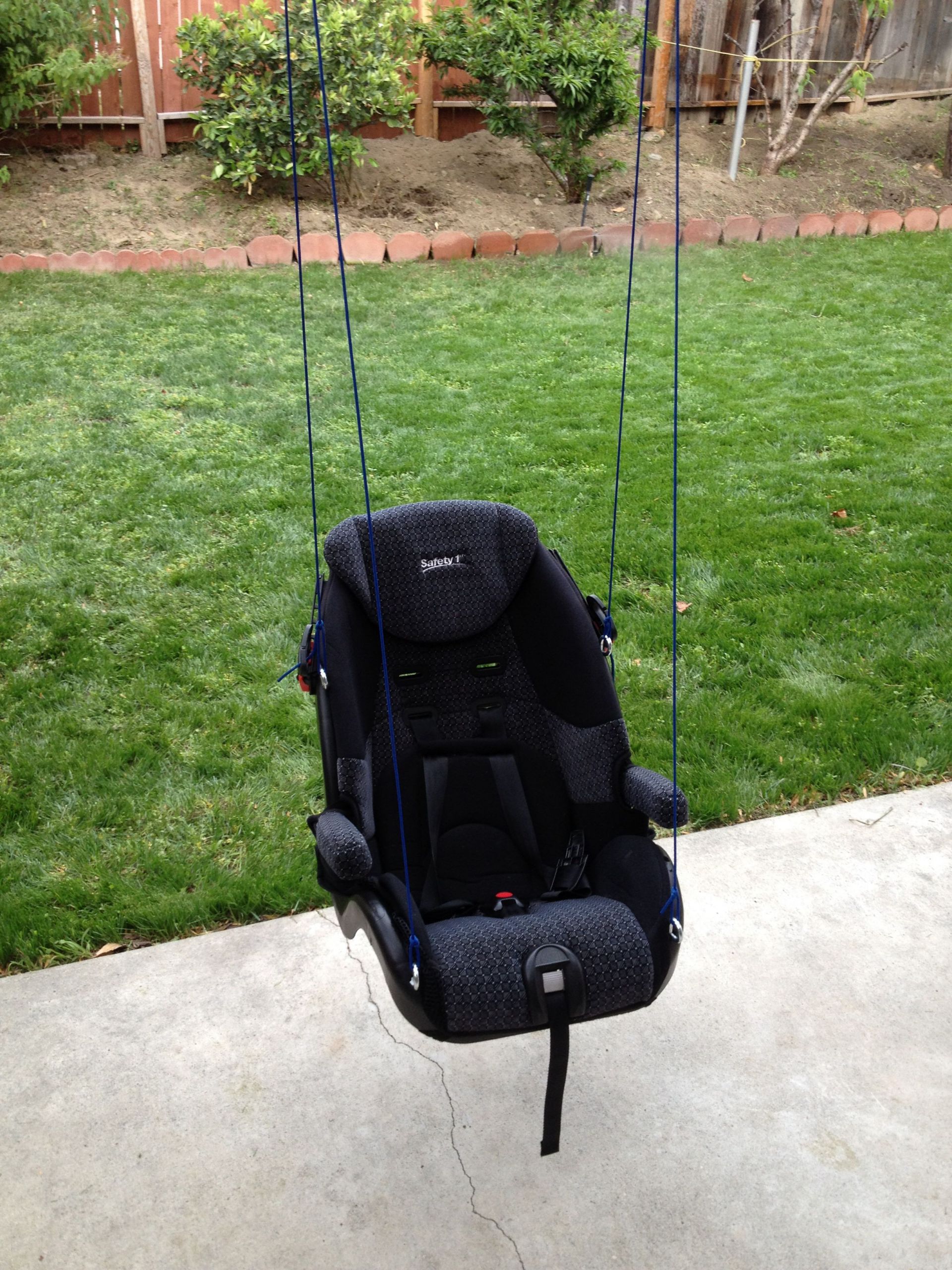 DIY Outdoor Baby Swing
 Diy car seat upcycle diy baby swing outdoor Awesome idea