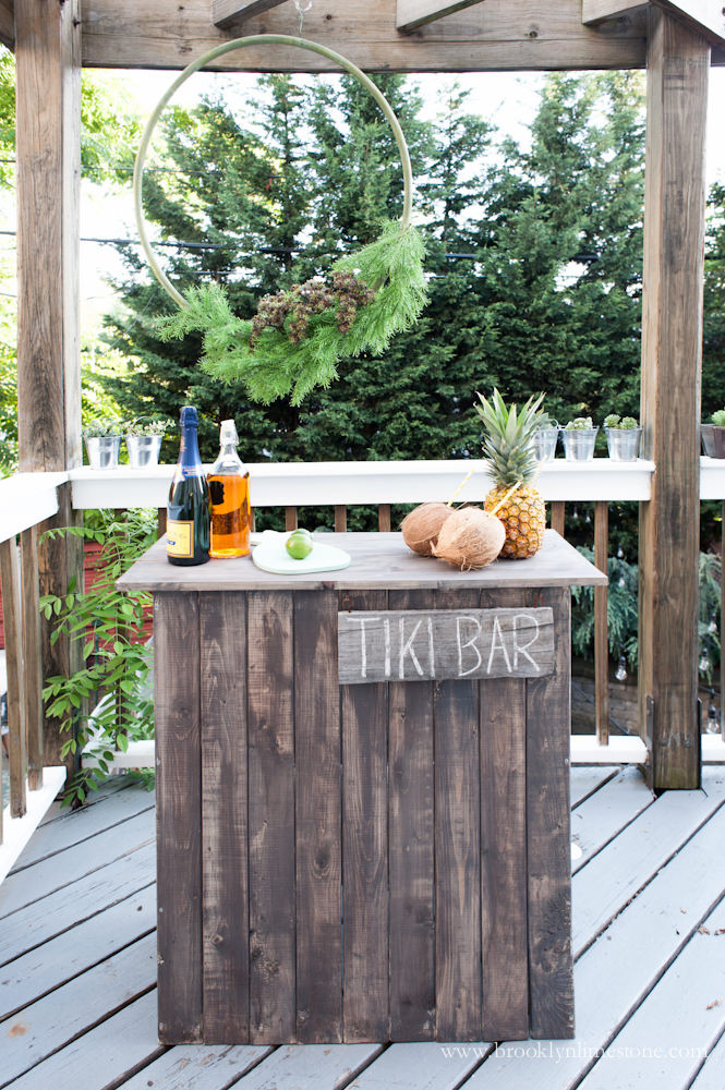 DIY Outdoor Bar Plans
 Relax Have a Cocktail with These DIY Outdoor Bar Ideas