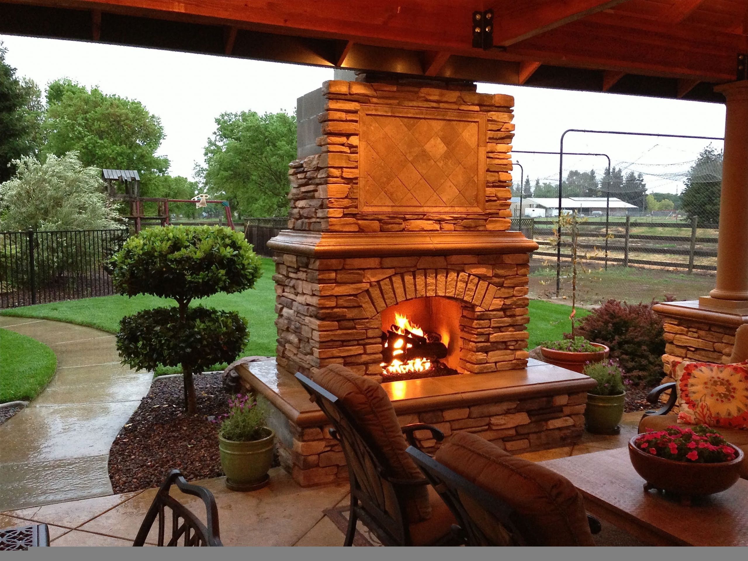 DIY Outdoor Brick Fireplace
 DIY Outdoor Fireplace Project