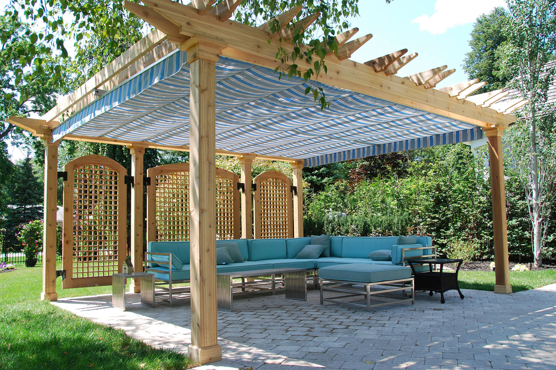 DIY Outdoor Canopy
 Retractable Pergola Canopy in Oakville