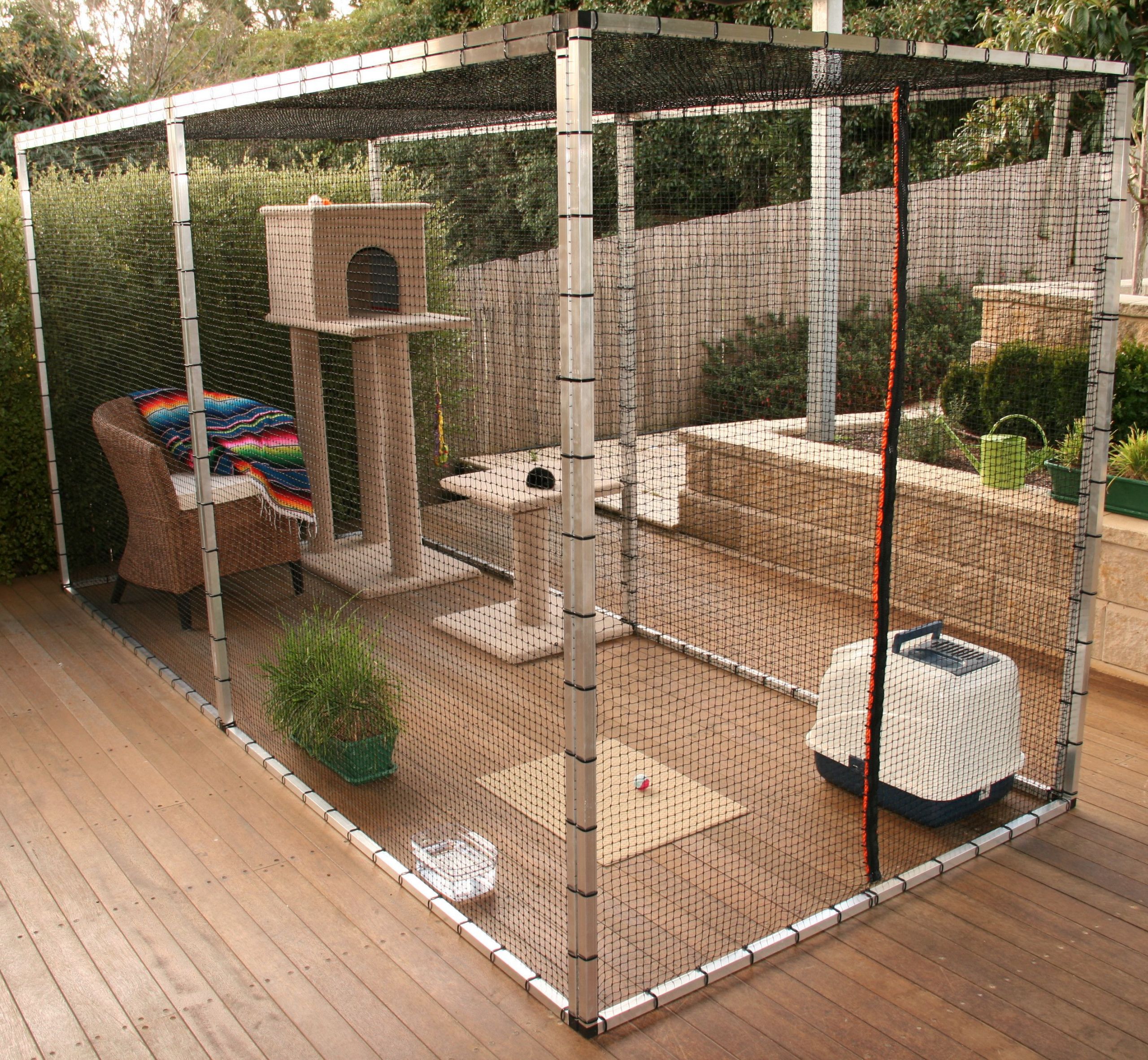 DIY Outdoor Cat Enclosures
 Safety Outdoors Cat Enclosures & Cages