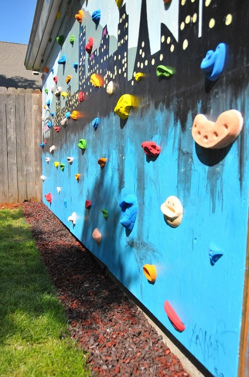 DIY Outdoor Climbing Wall
 DIY Backyard Climbing Wall