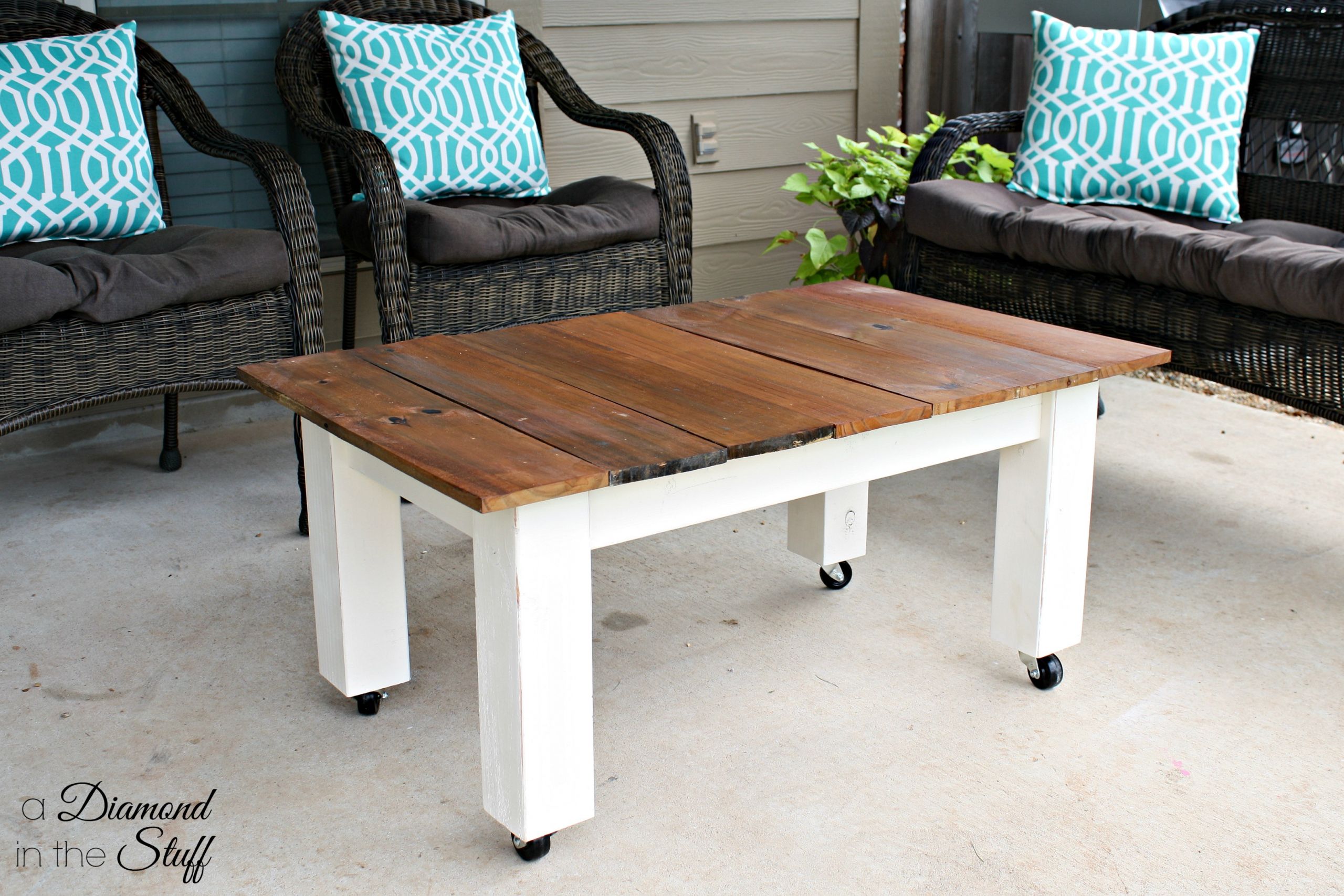 DIY Outdoor Coffee Table
 DIY Outdoor Coffee Table – A Diamond in the Stuff