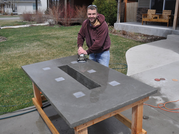 DIY Outdoor Concrete Table
 Stunning LED Concrete Patio Table with a Built in Cooler