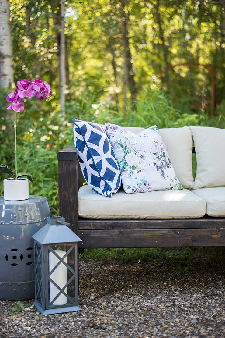 DIY Outdoor Couch Cushions
 Build a DIY Outdoor Sofa Video