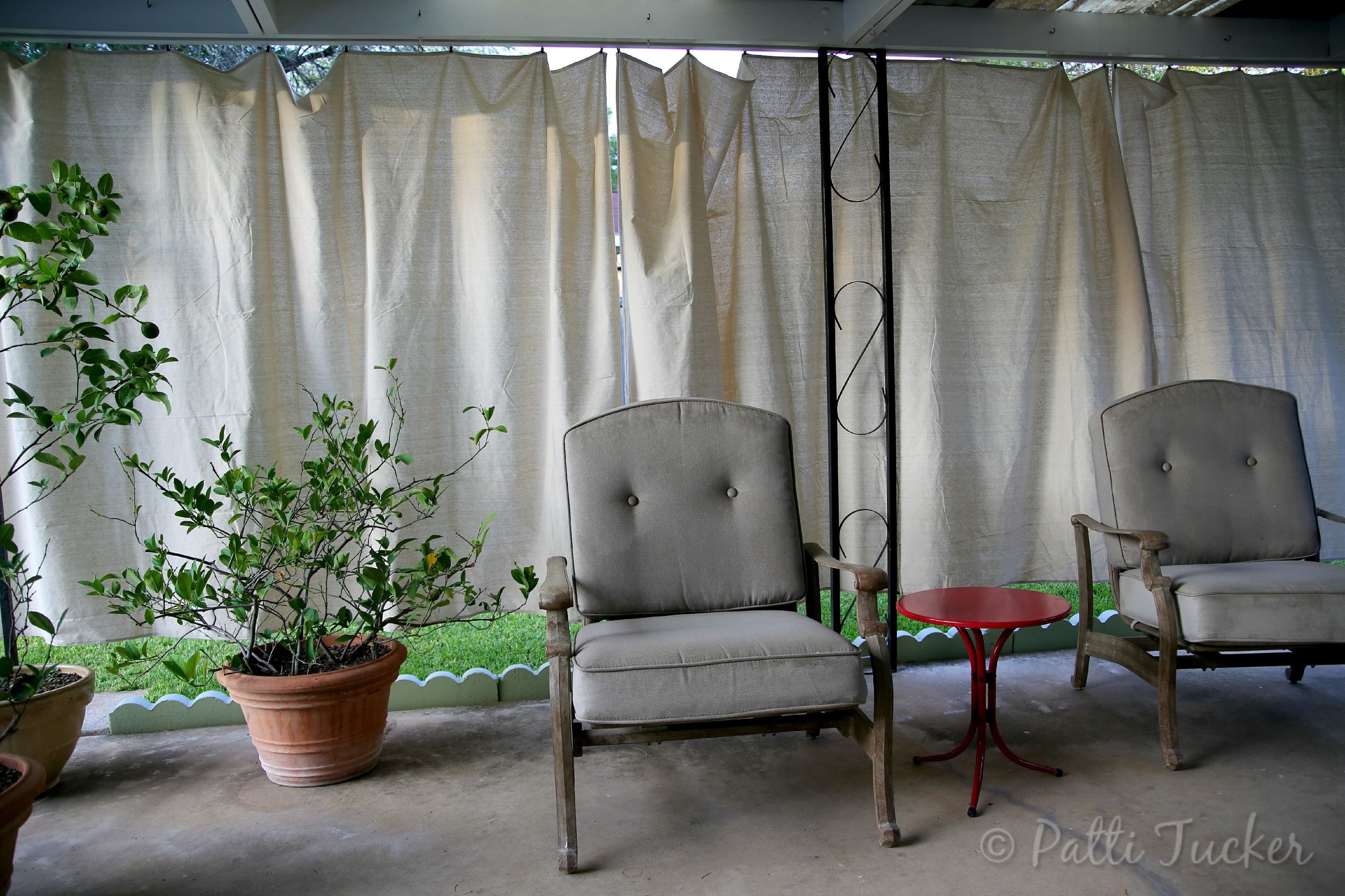 DIY Outdoor Curtains
 Inexpensive DIY Outdoor Patio Drop Cloth Curtains