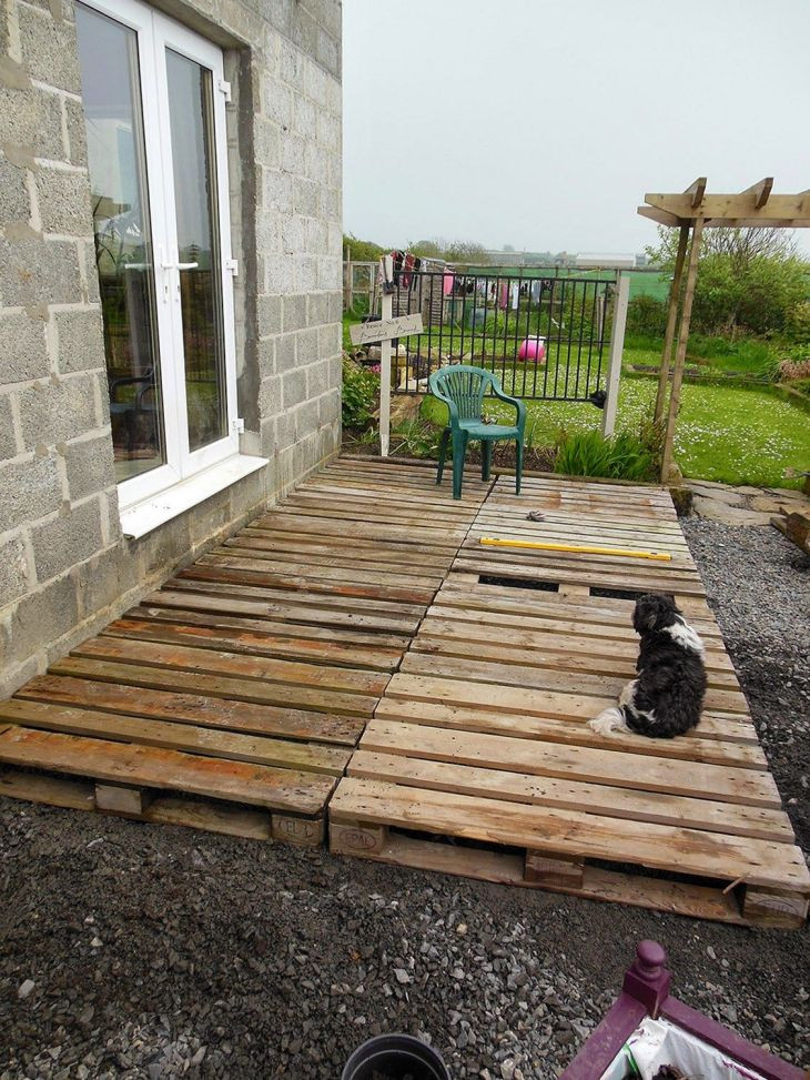 DIY Outdoor Deck
 10 Best DIY Wood Pallet Patio For Cheap and Amazing Home