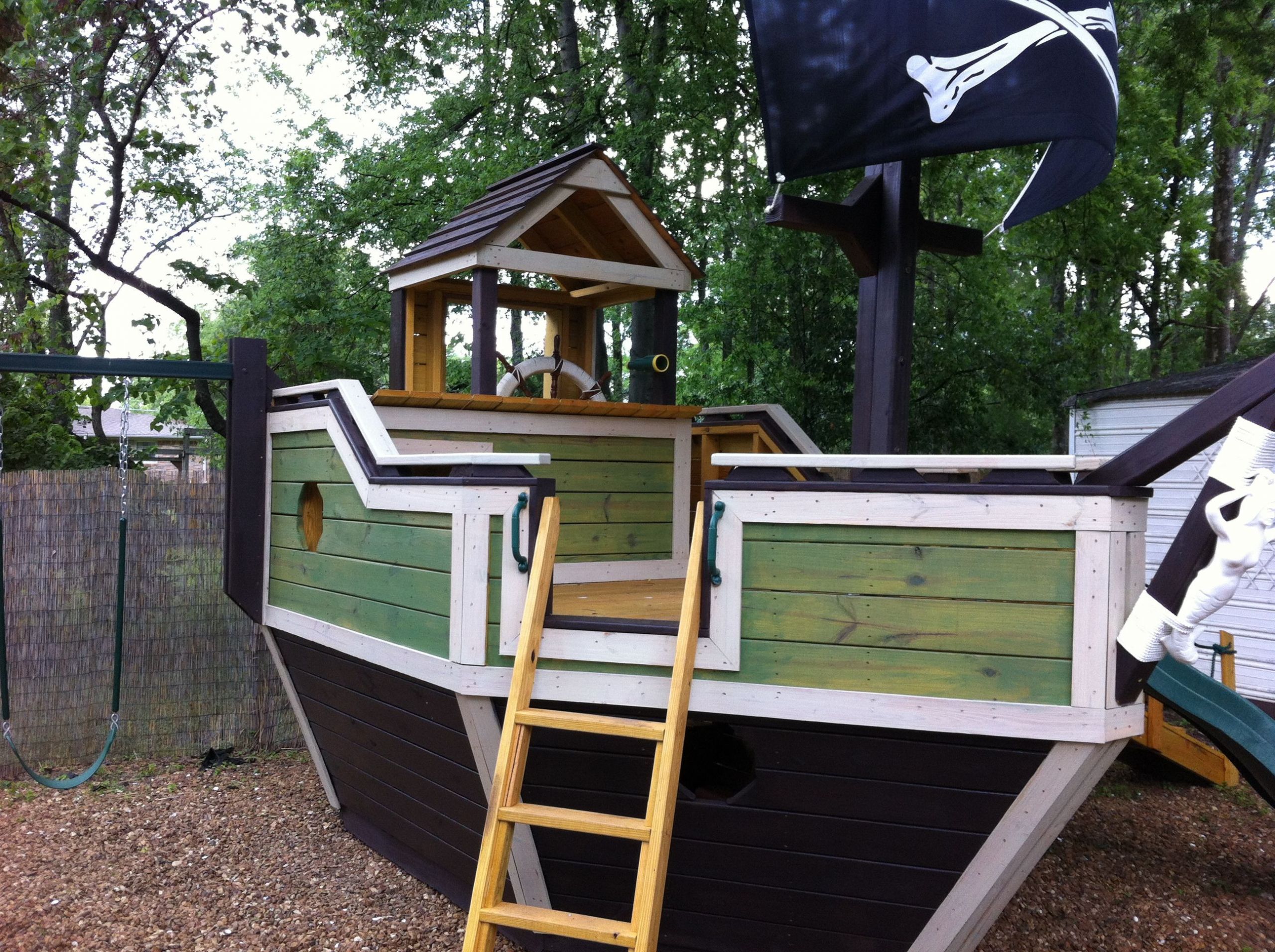DIY Outdoor Fort
 Coolest play fort ever Playground Pirate Ship