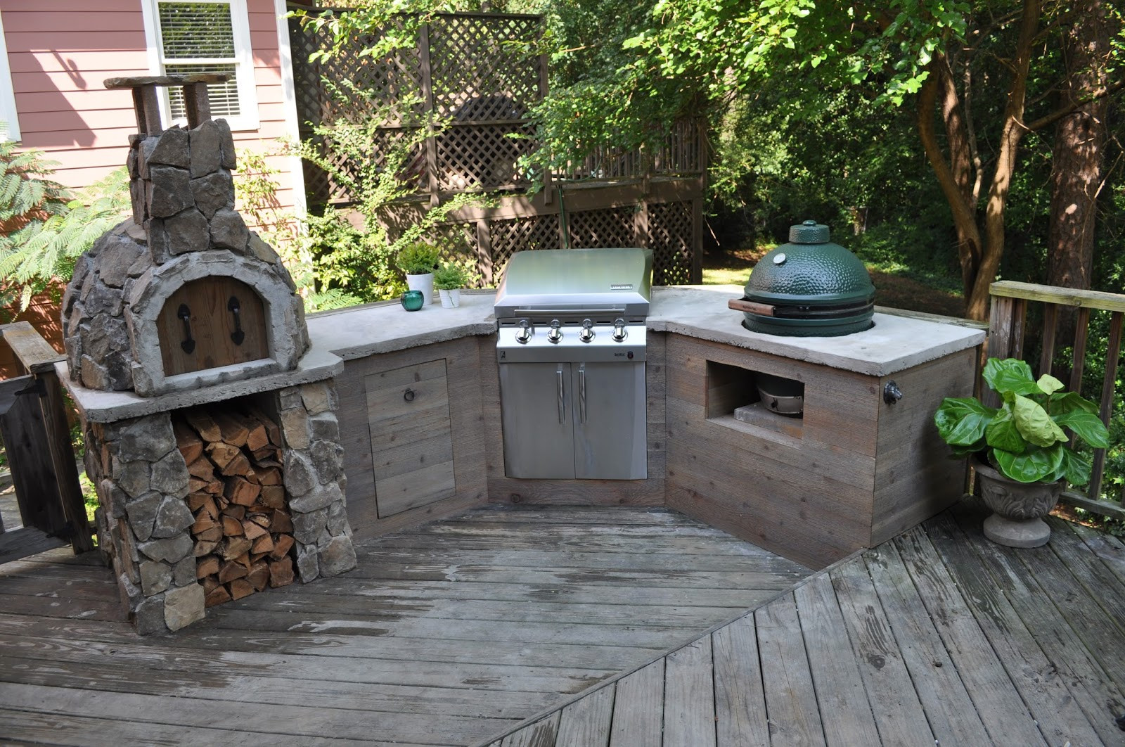 DIY Outdoor Grill Island
 The Cow Spot Outdoor Kitchen Finale