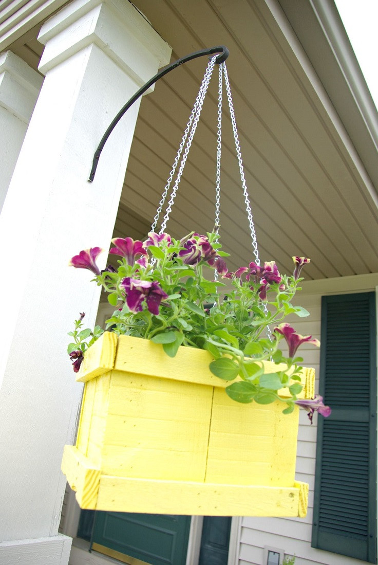 DIY Outdoor Hanging Planter
 Top 10 DIY Hanging Planters That Will Make Your Garden