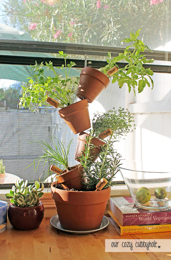 DIY Outdoor Herb Garden
 Stylish DIY Planters for Spring