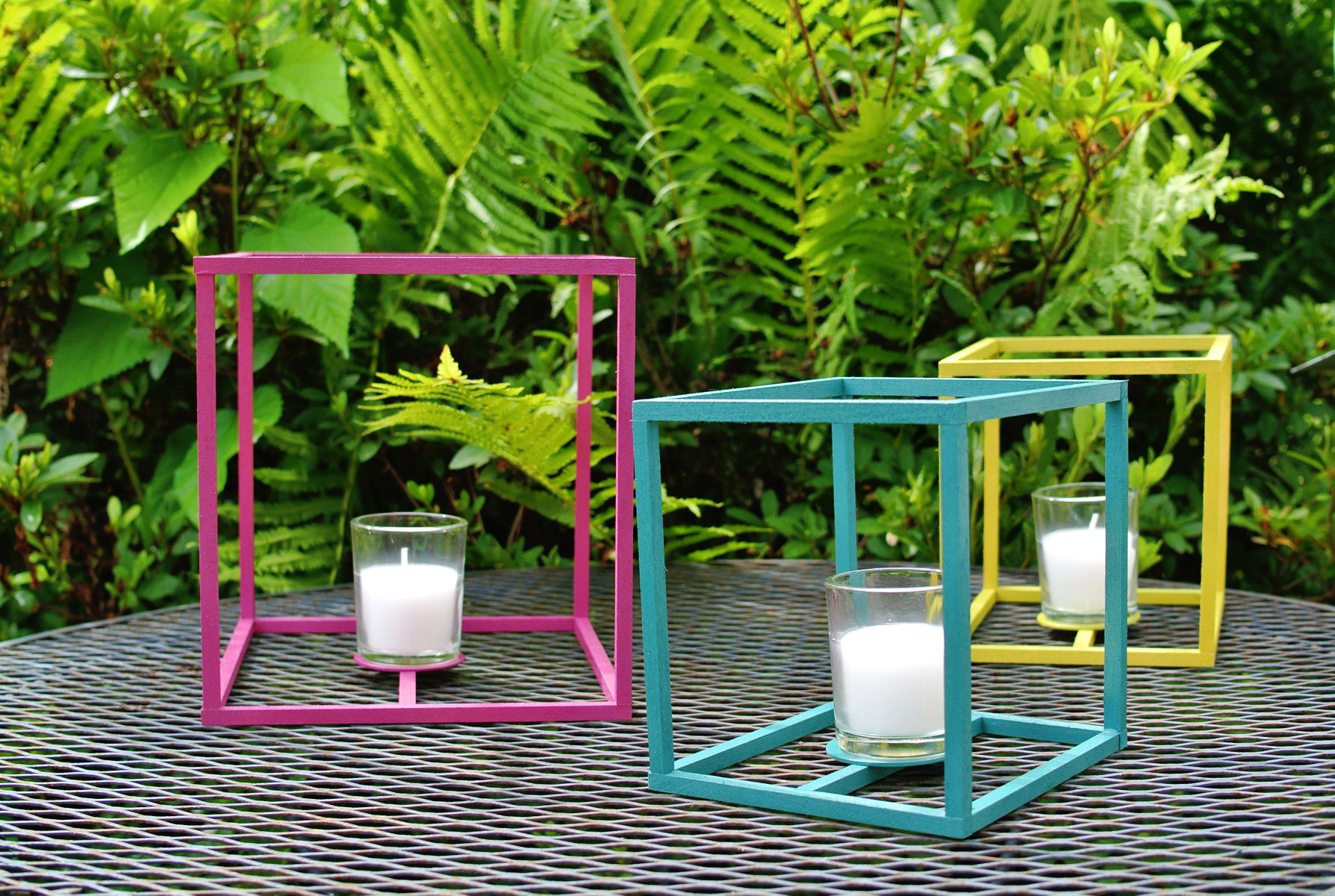 DIY Outdoor Lanterns
 DIY Outdoor Cube Lanterns