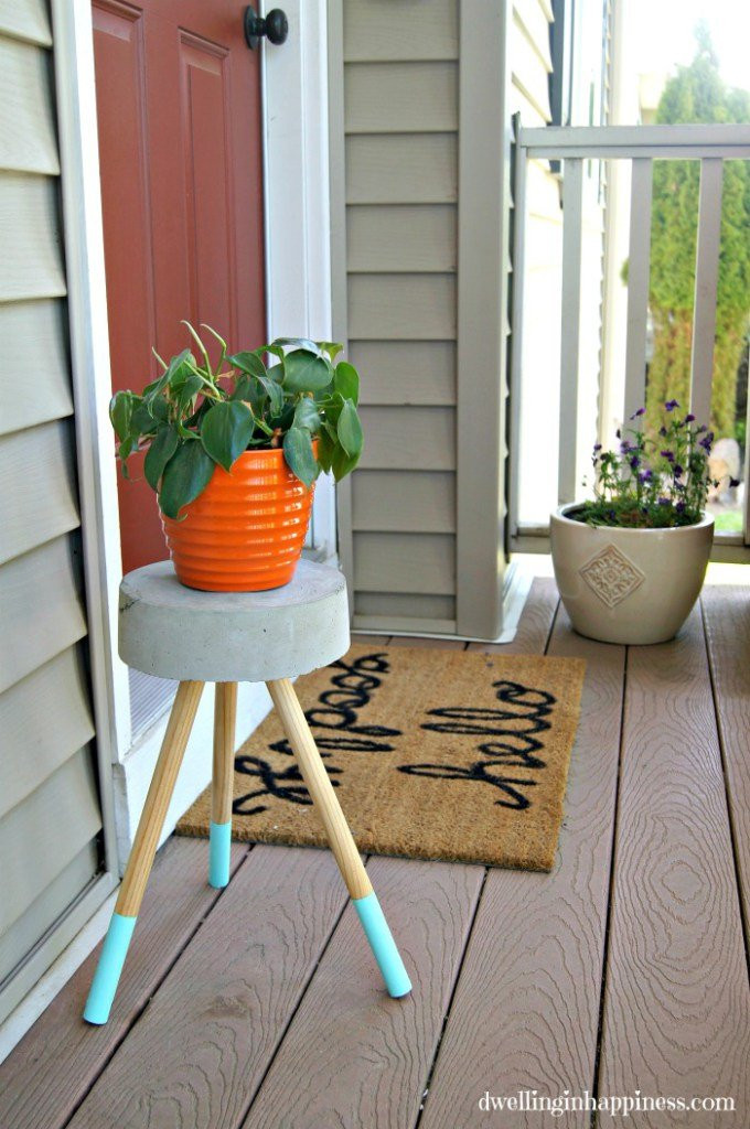 DIY Outdoor Plant Stands
 36 DIY Plant Stand Ideas for Indoor and Outdoor Decoration