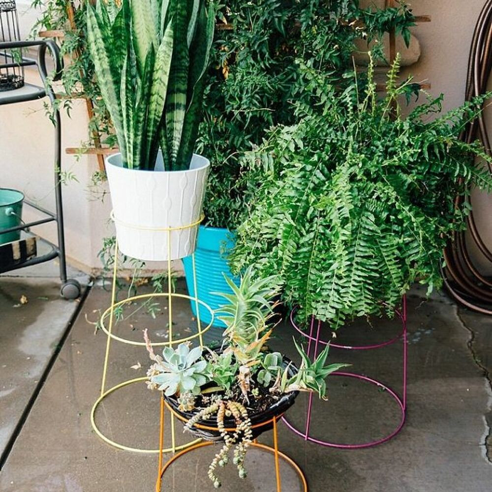 DIY Outdoor Plant Stands
 DIY Modern Plant Stands