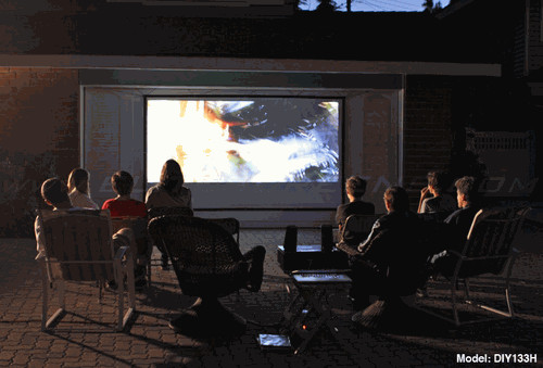 DIY Outdoor Projector
 Elite DIY Outdoor Movie Projector Screen