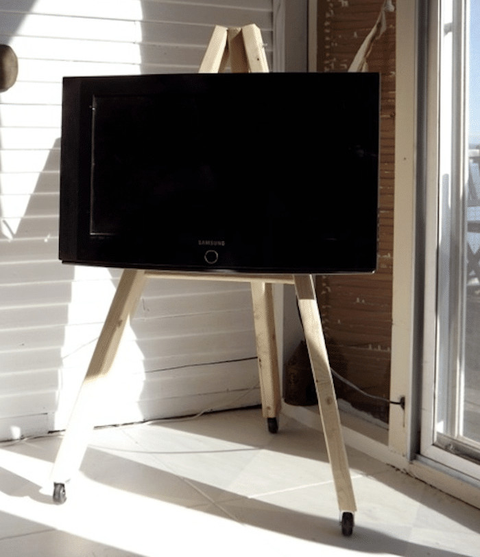DIY Outdoor Tv
 8 great ways to incorporate a flat screen television into