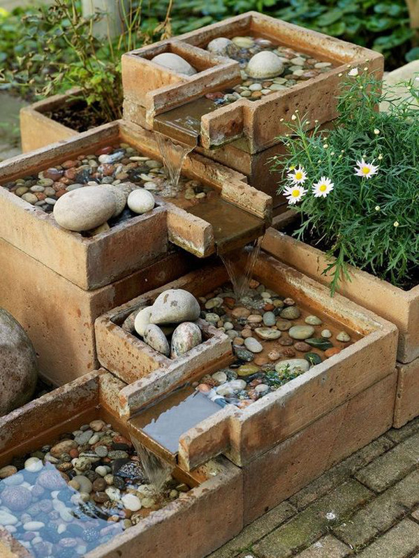 DIY Outdoor Water Features
 20 Crafty DIY Rain Features For Your Gardens
