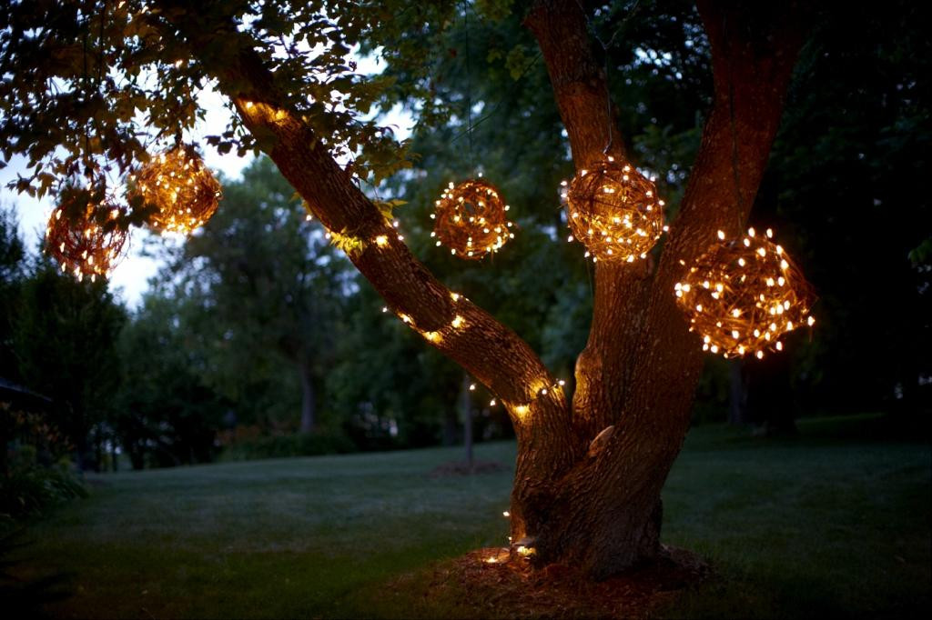 DIY Outdoor Wedding Lighting
 Easy and Glamorous Diy outdoor wedding lighting