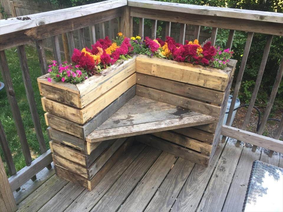 DIY Pallet Garden Box
 DIY Pallet Bench with Flower Box for Corner Pallets Pro