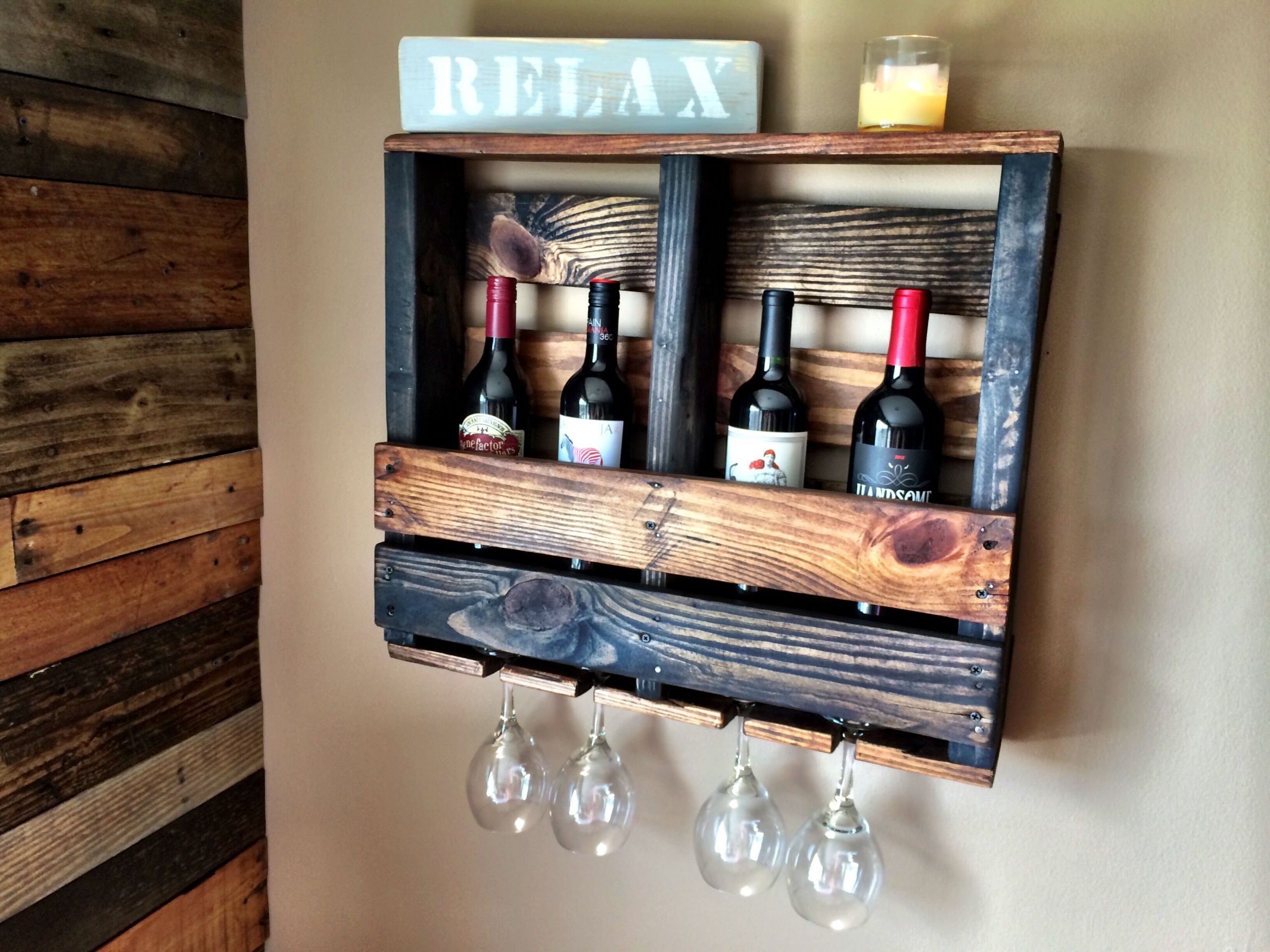 DIY Pallet Wine Rack
 DIY pallet wine rack Organization