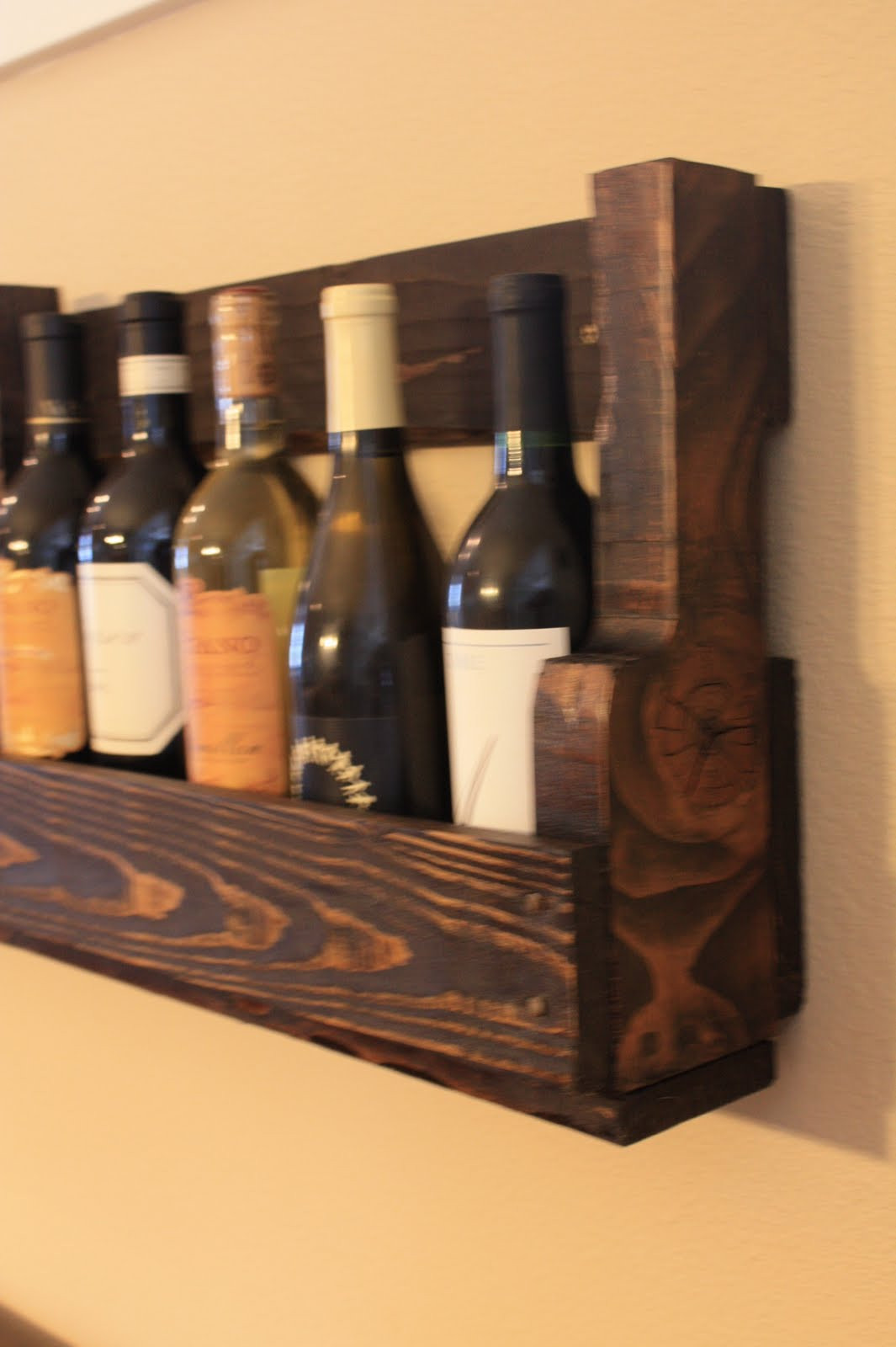 DIY Pallet Wine Rack
 Wilsons and Pugs Pallet Wine Rack