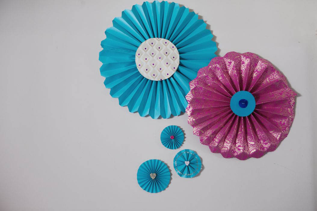 DIY Paper Decorations
 DIY Tutorial Pretty Paper Fans · Rock n Roll Bride