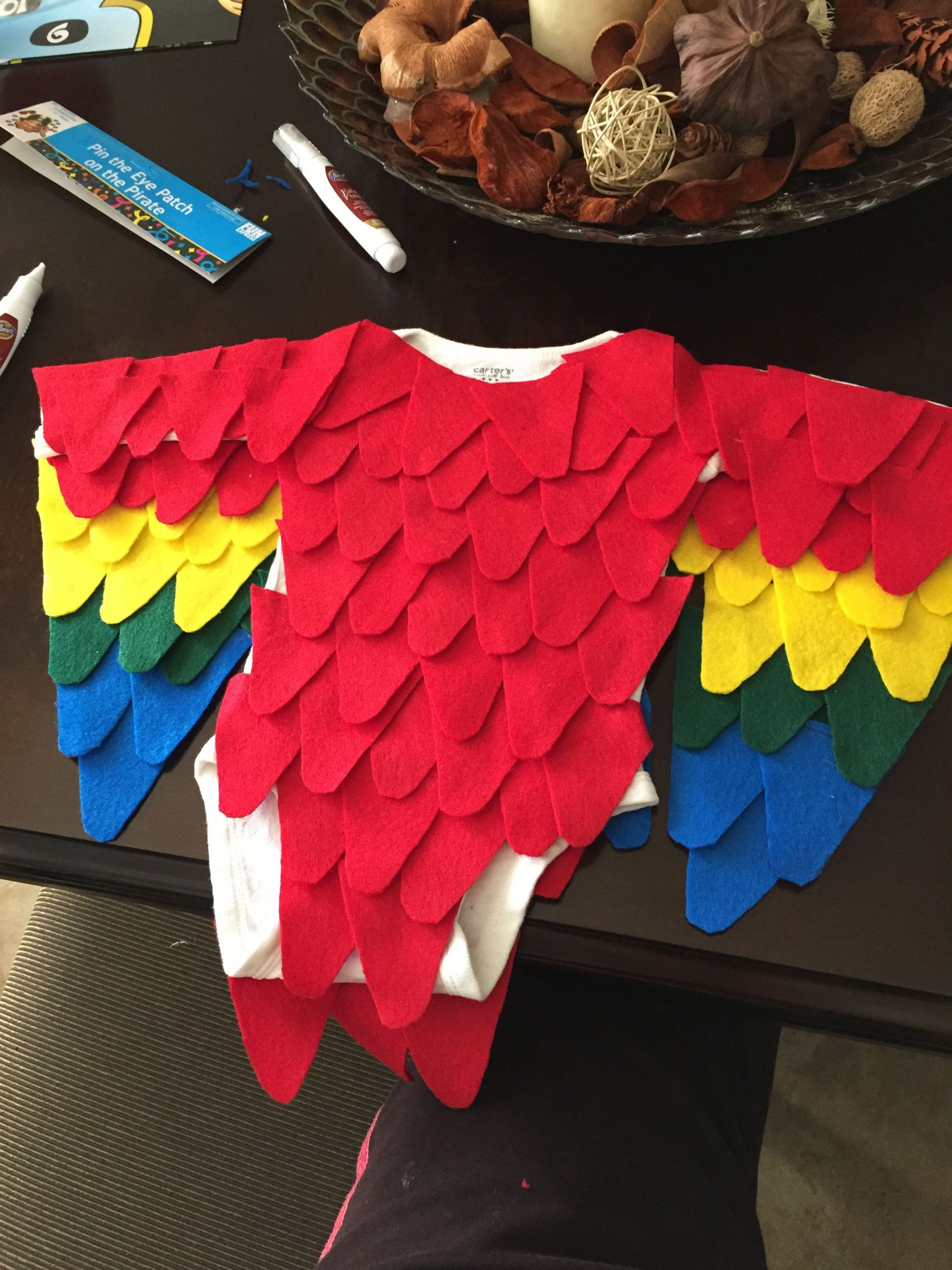 DIY Parrot Costume
 Diy parrot costume
