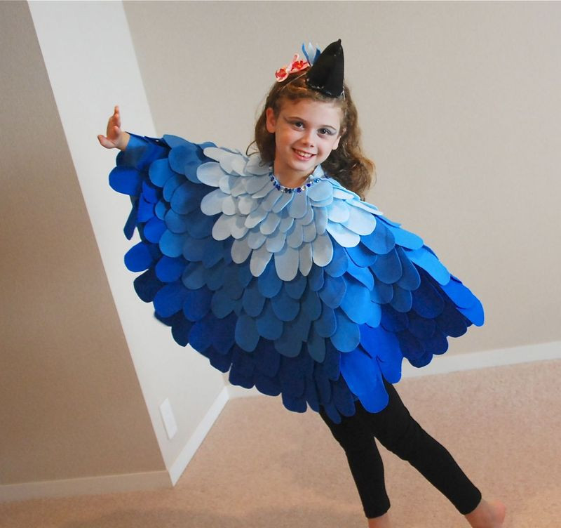 DIY Parrot Costume
 Crafty Soiree 62 For the Birds