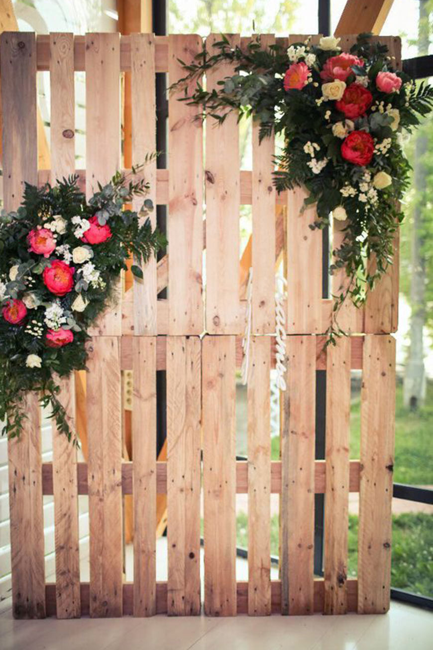 DIY Photo Booth Wedding
 DIY booths To Suit Any Wedding