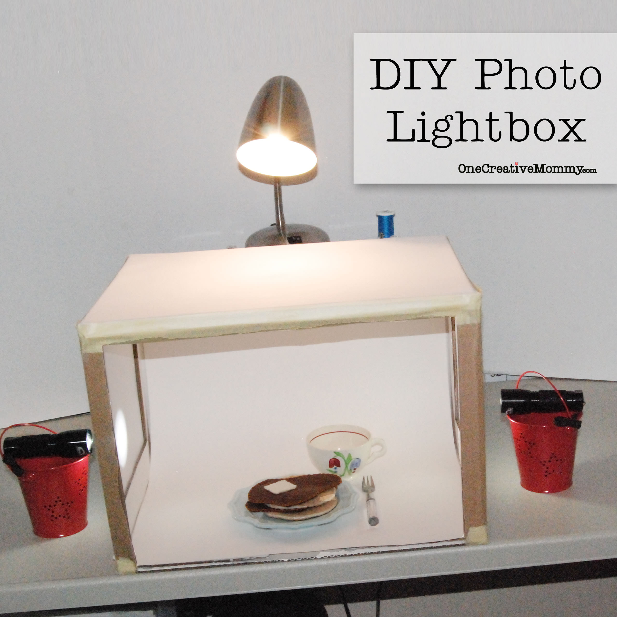 DIY Photo Light Box
 Grow Your Blog Series DIY Lightbox onecreativemommy