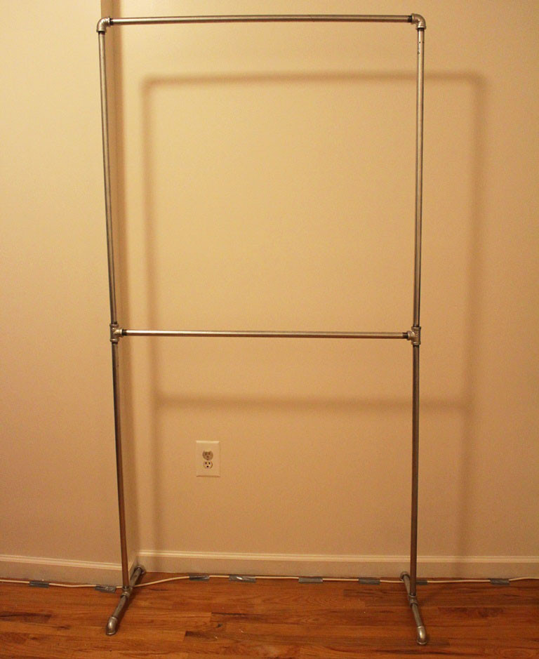 DIY Pipe Clothing Rack
 DIY Pipe Clothing Rack