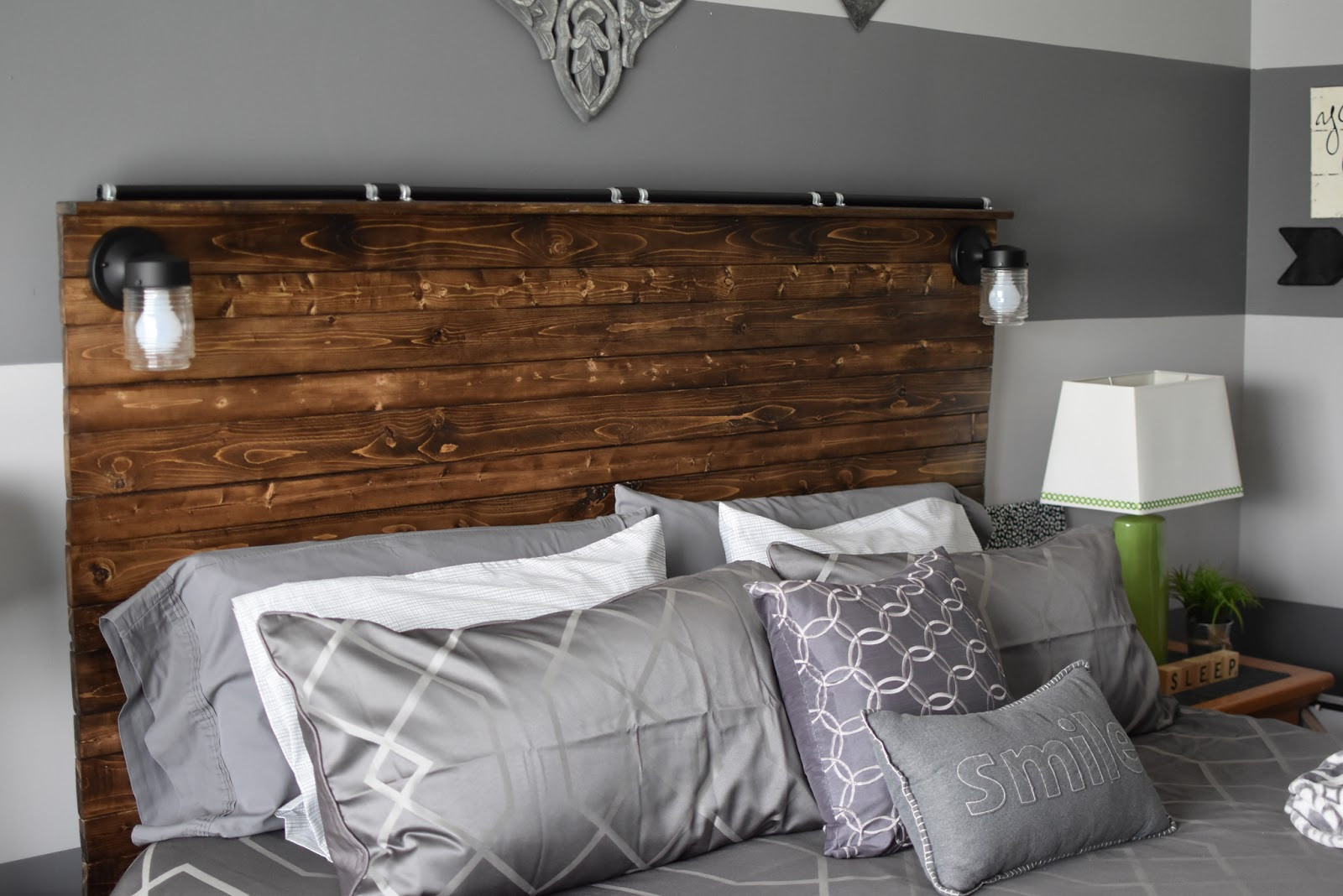 DIY Plank Headboard
 Paper Paint and Pine DIY Wooden Plank Headboard