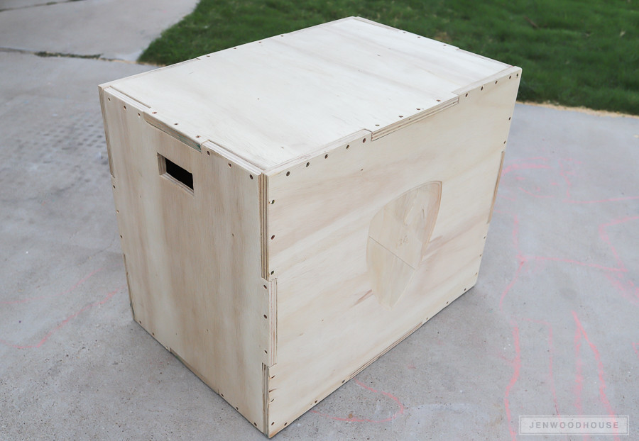 DIY Plyometric Box
 Build a DIY 3 in 1 Plyometric Box for Box Jump Exercises