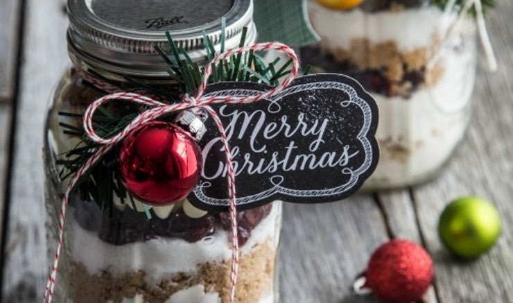 DIY Practical Gifts
 14 DIY Mason Jar Holiday Gifts That Are Cute & Practical