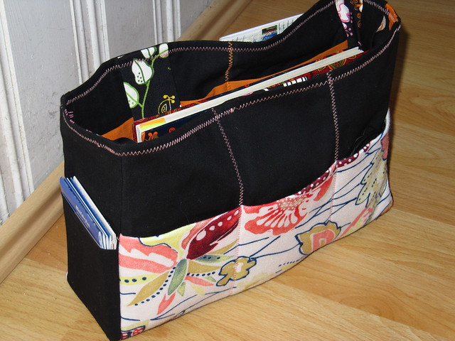 DIY Purse Organizer
 d z