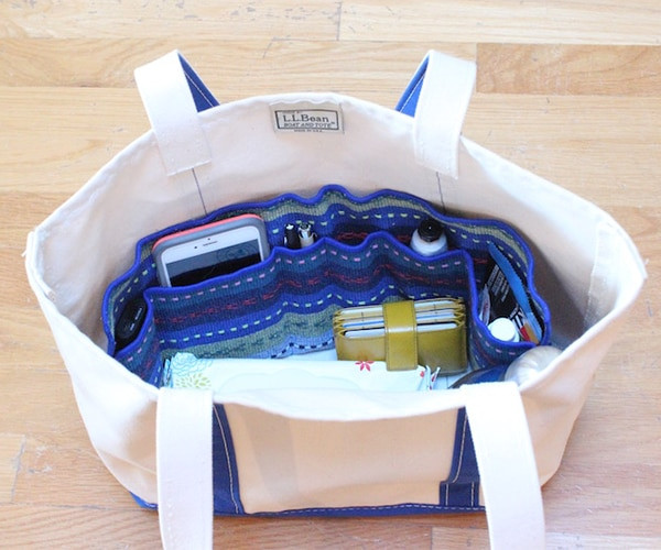 DIY Purse Organizer
 How to Make an Easy DIY Purse Organizer thegoodstuff