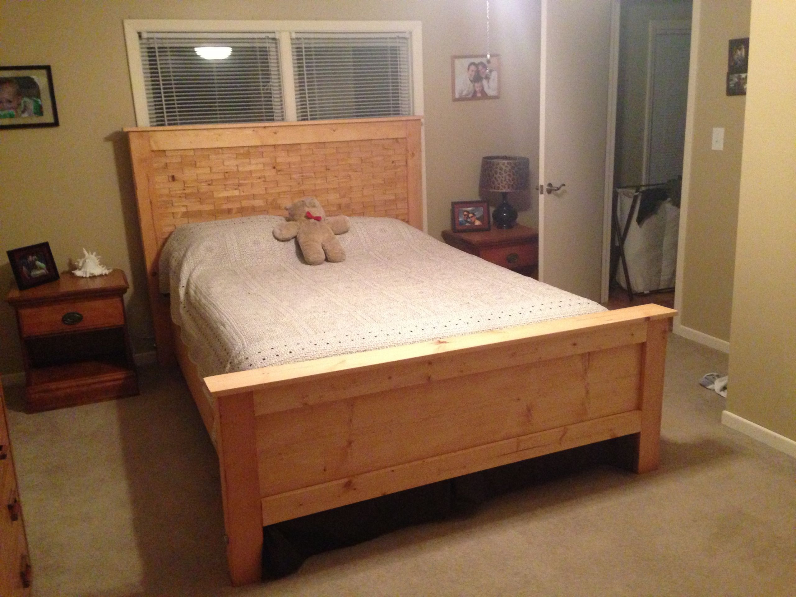 DIY Queen Bed Plans
 Ana White