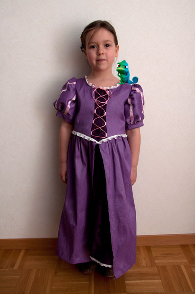 DIY Rapunzel Costume
 20 Free Disney Princess Costume Patterns & Tutorials