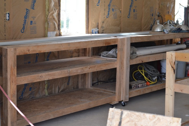 DIY Rolling Workbench Plans
 The most amazing awesome DIY workbenches of all time in