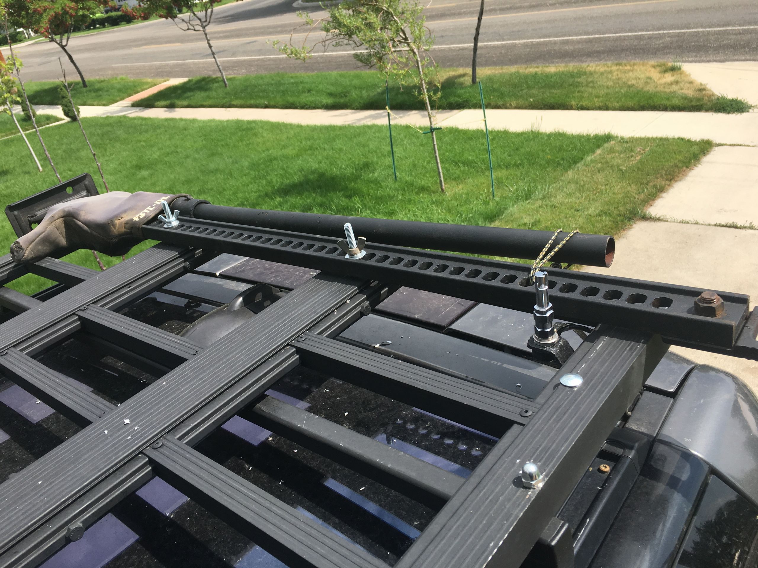 DIY Roof Racks
 DIY Frontrunner style roof rack Land Rover Forums Land